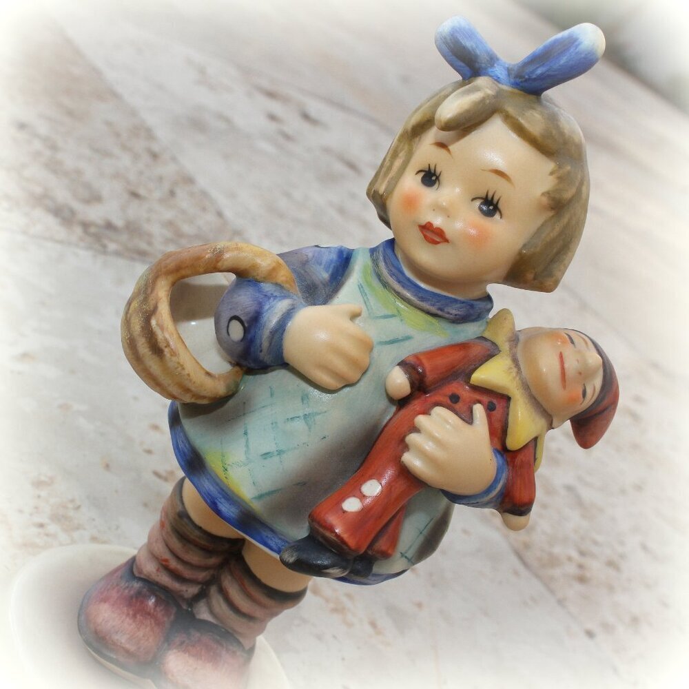 Hummel Figurine 'What Now?' by Goebel